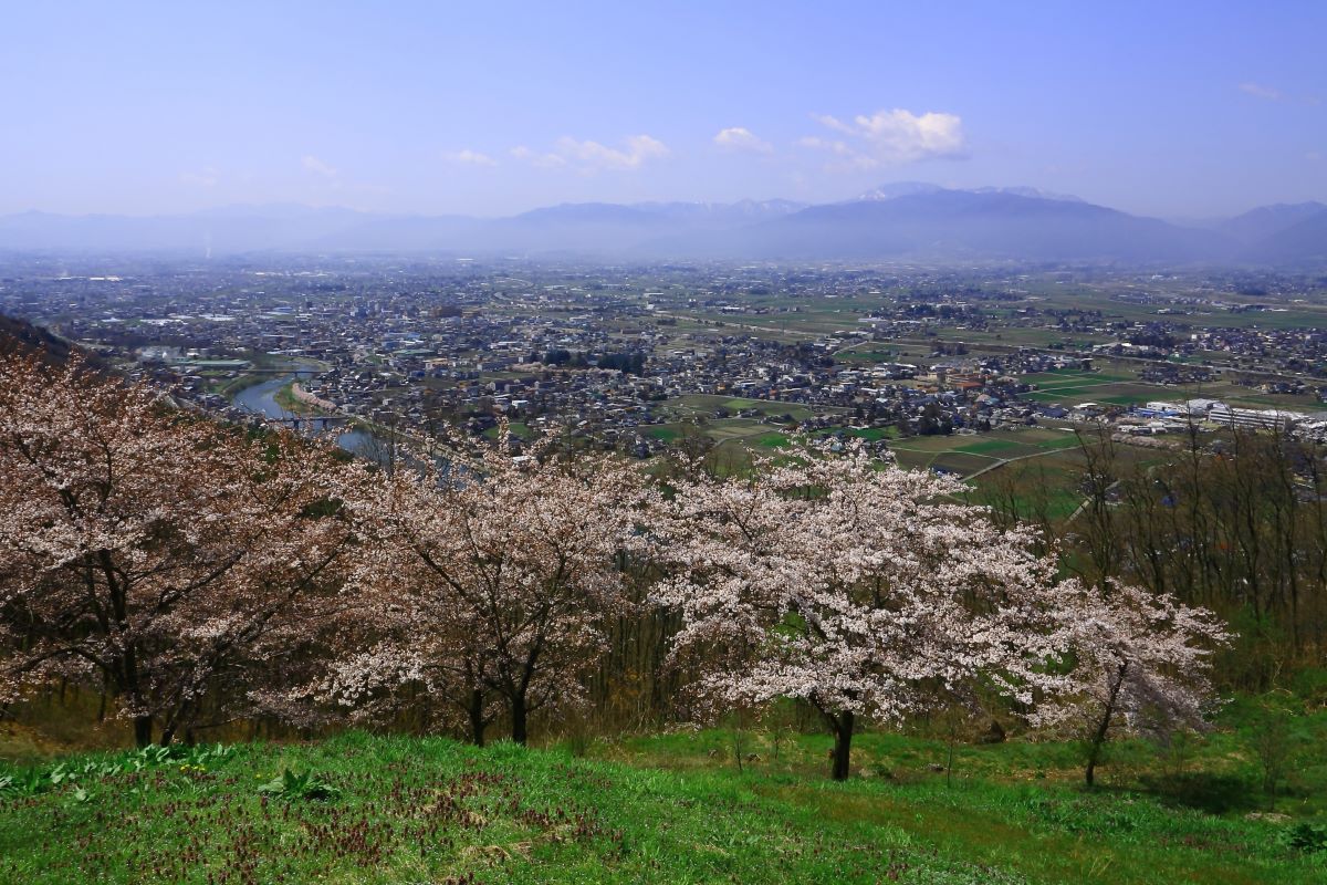 Shiroyama Park in Matsumoto